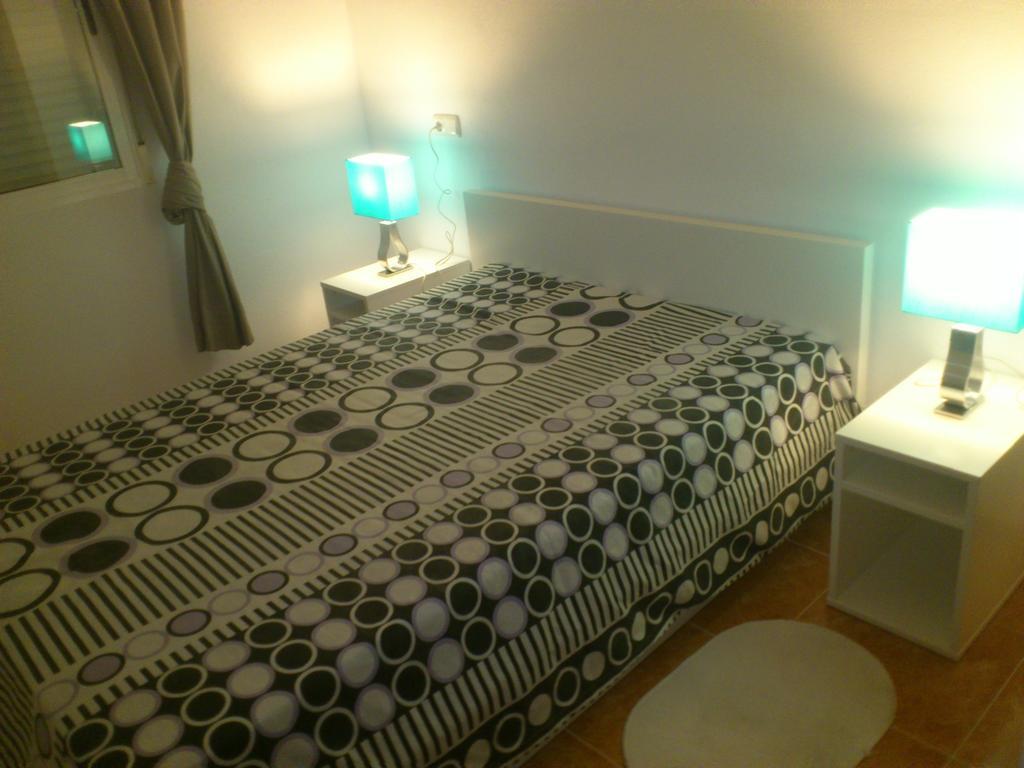 Arenales Del Sol Villa Phòng bức ảnh